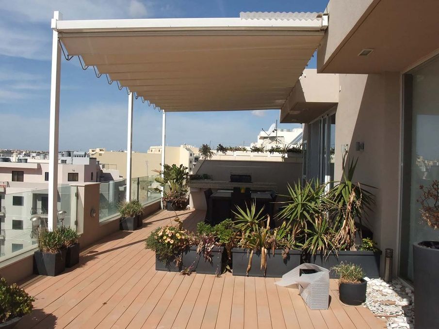AWNINGS 3