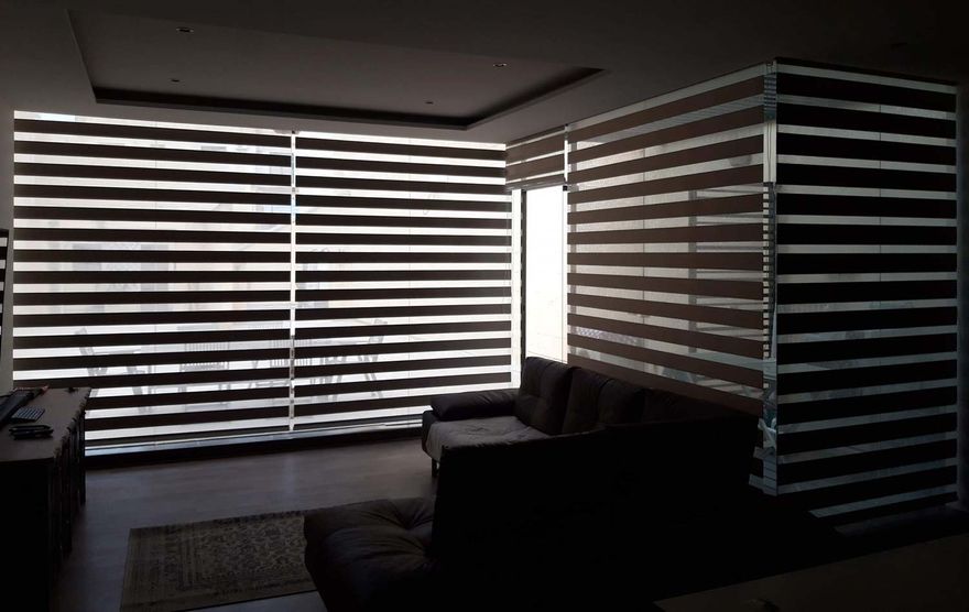 BLINDS 4